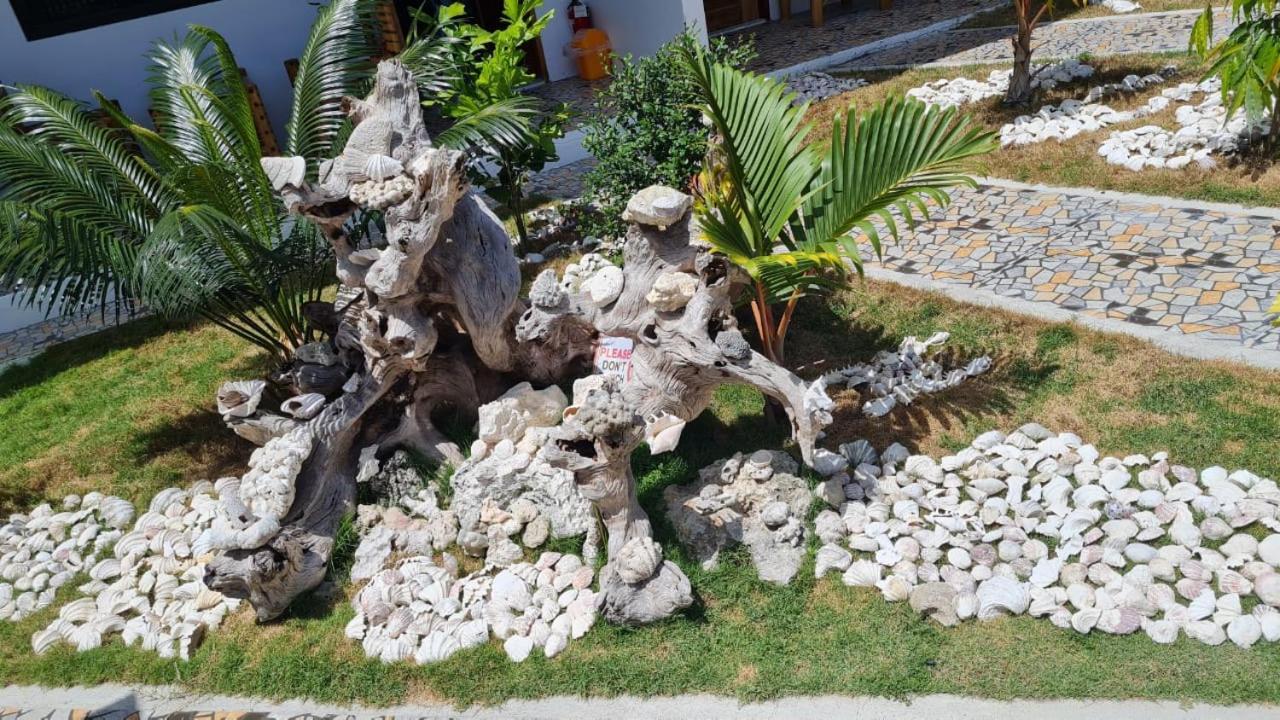 Babas Guesthouse Moalboal Exterior foto